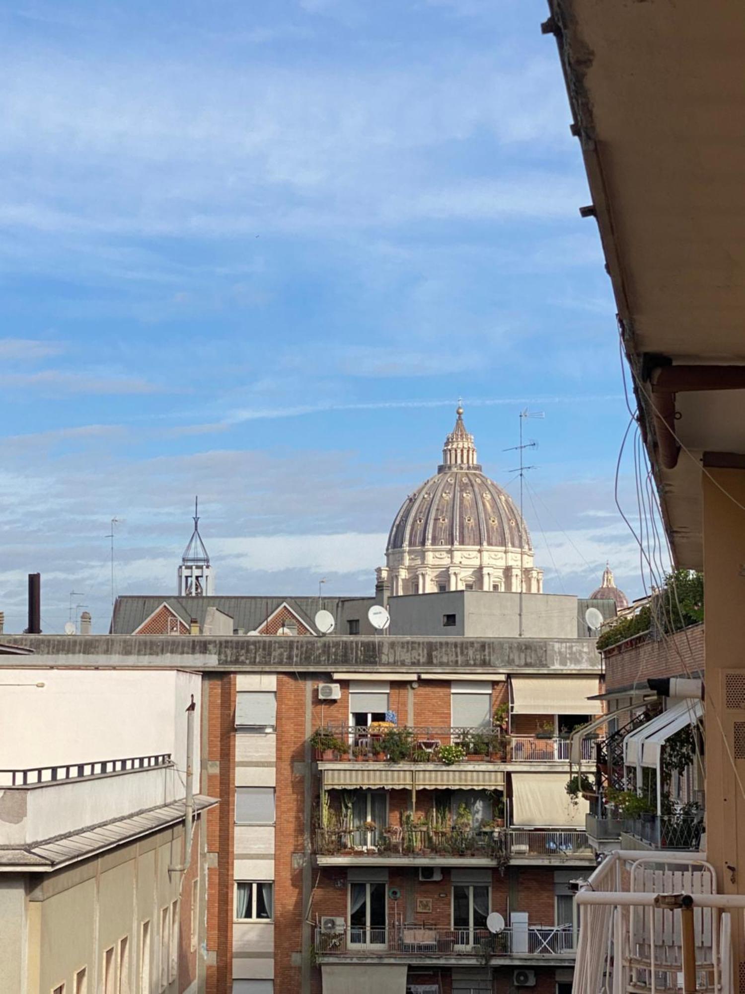 Fall In Love With Roma Vaticano Luaran gambar